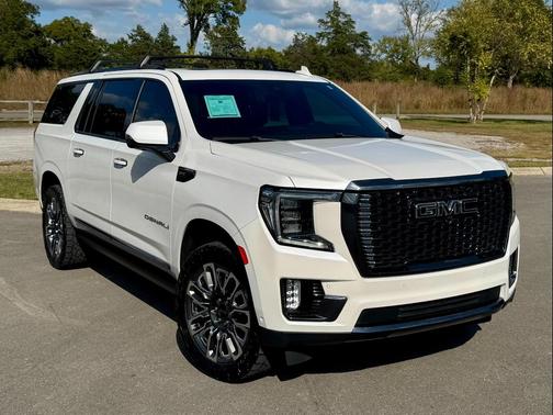 2023 GMC Yukon XL Denali Ultimate