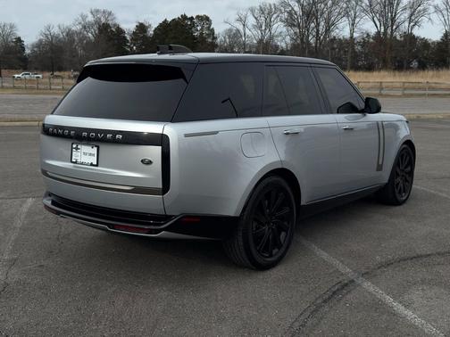 2023 Land Rover Range Rover P400 SE