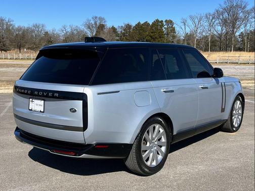 2023 Land Rover Range Rover P400 SE