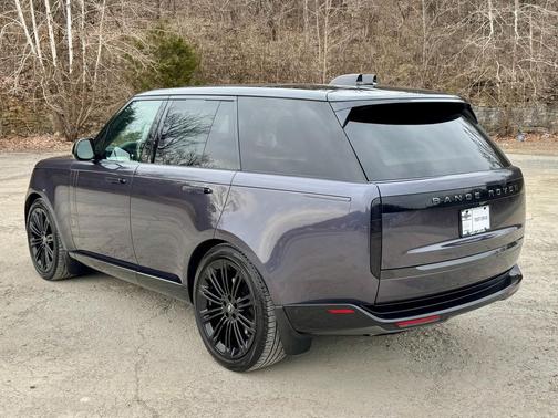2024 Land Rover Range Rover P530 SE