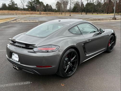 2019 Porsche 718 Cayman T