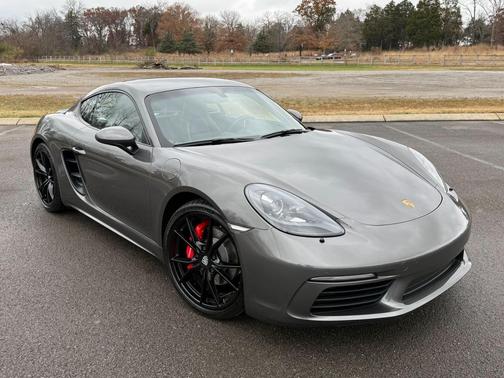 2019 Porsche 718 Cayman T