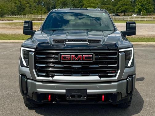 2024 GMC Sierra 2500 AT4