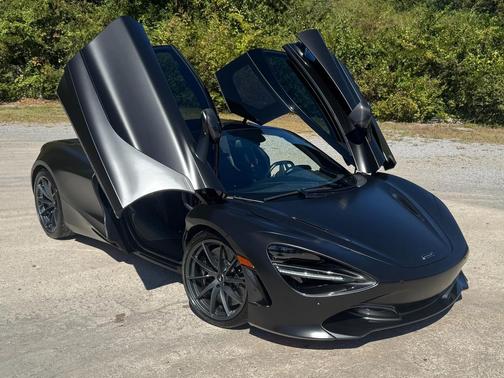 Black matte wrap 2019 McLaren 720S Performance