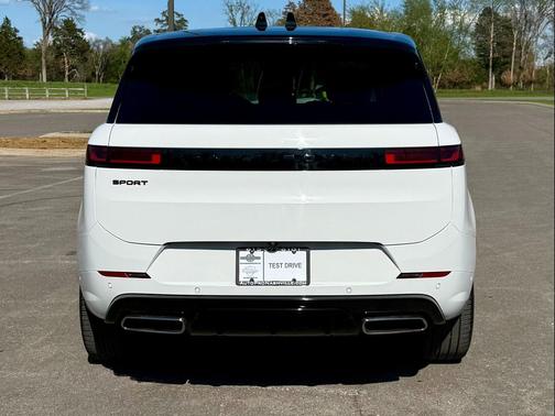 2024 Land Rover Range Rover Sport SE