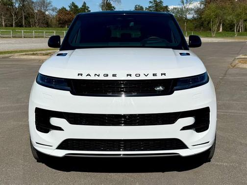 2024 Land Rover Range Rover Sport SE