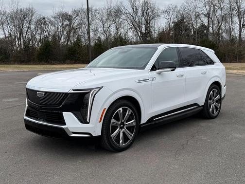 2025 Cadillac Escalade IQ Luxury 2