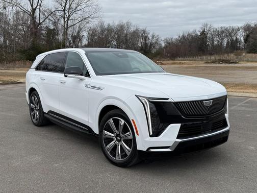 2025 Cadillac Escalade IQ Luxury 2