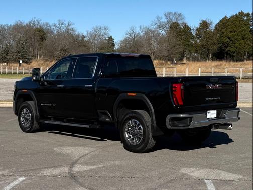 2024 GMC Sierra 3500 SLT