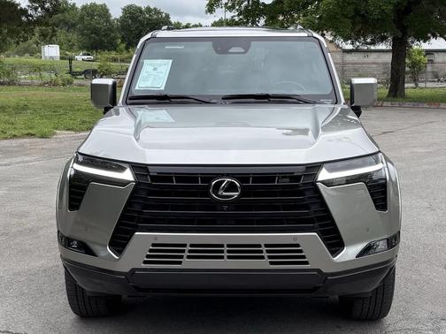 Atomic Silver 2025 Lexus GX 550 Luxury+