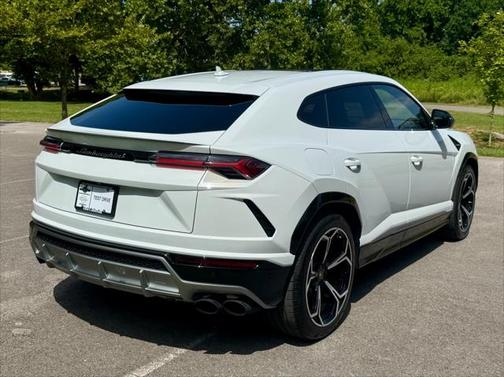 2020 Lamborghini Urus SUV