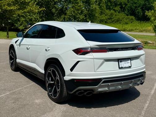 2020 Lamborghini Urus SUV