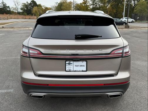 2021 Lincoln Nautilus Reserve