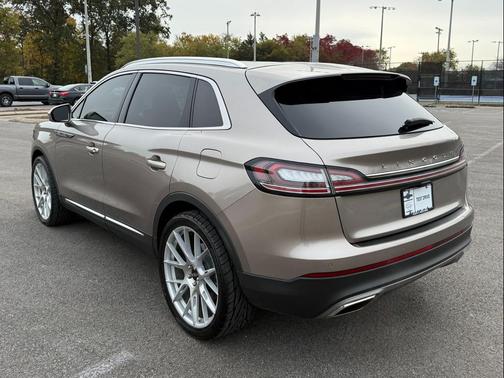 2021 Lincoln Nautilus Reserve