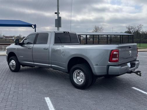 2024 RAM 3500 Laramie Crew Cab 4x4 8' Box