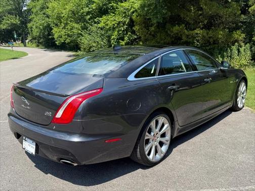 2019 Jaguar XJ R-Sport