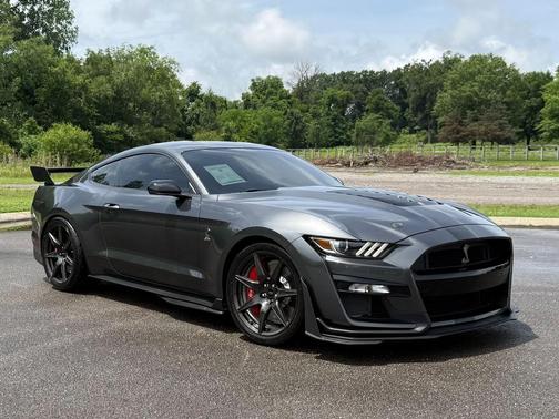 Magnetic Metallic 2020 Ford Shelby GT500 Base