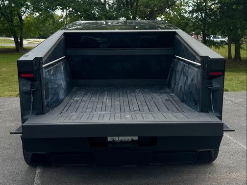2024 Tesla Cybertruck All-Wheel Drive