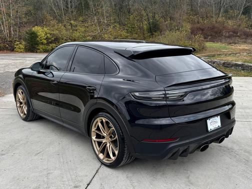 2022 Porsche Cayenne Turbo GT