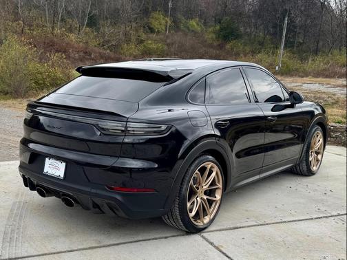 2022 Porsche Cayenne Turbo GT