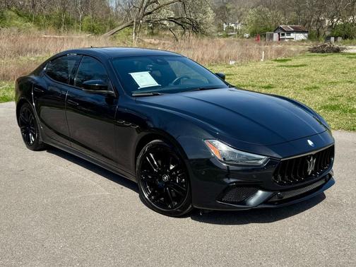 2023 Maserati Ghibli Modena Q4