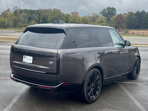 2022 Land Rover Range Rover P530 SE