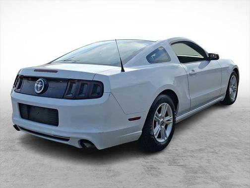 2014 Ford Mustang V6