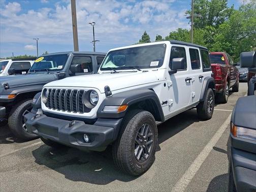2025 Jeep Wrangler Sport