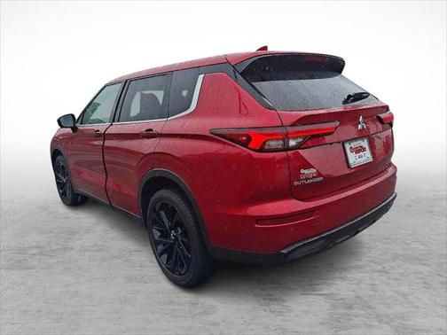 2023 Mitsubishi Outlander SE Black Edition