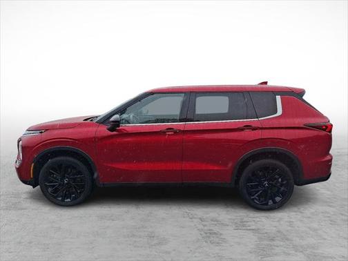 2023 Mitsubishi Outlander SE Black Edition