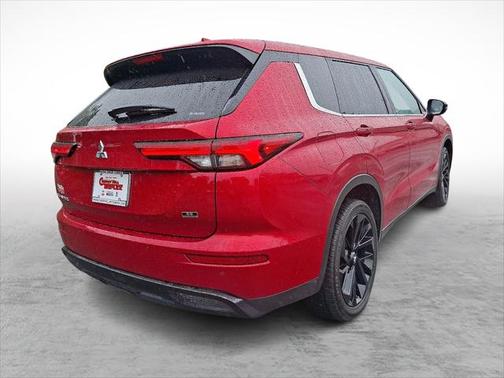 2023 Mitsubishi Outlander SE Black Edition