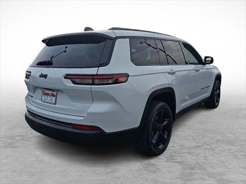 2022 Jeep Grand Cherokee L Laredo