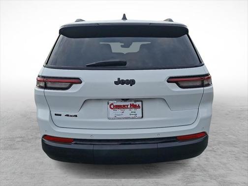 2022 Jeep Grand Cherokee L Laredo