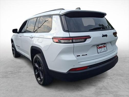 2022 Jeep Grand Cherokee L Laredo