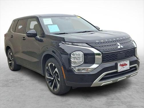 2022 Mitsubishi Outlander Black Edition