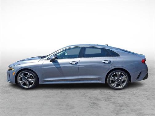 2022 Kia K5 EX