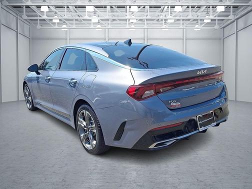 2022 Kia K5 EX