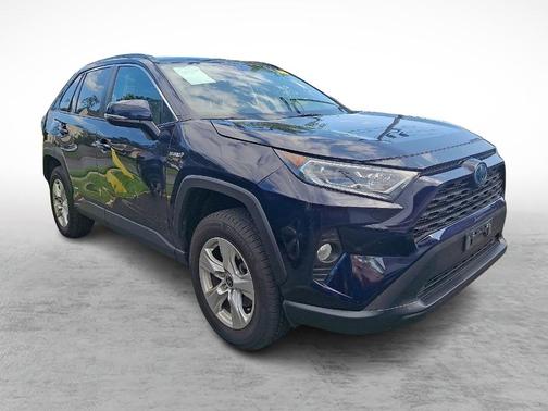 2021 Toyota RAV4 Hybrid XLE
