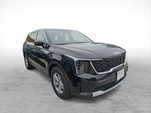 2025 Kia Sorento LX