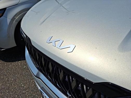 2025 Kia Carnival EX