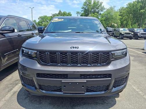 2025 Jeep Grand Cherokee L Laredo
