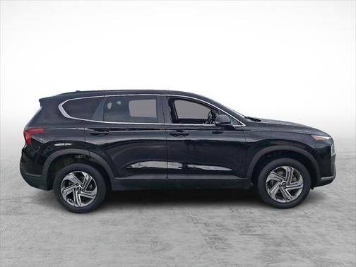 2022 Hyundai SANTA FE SE