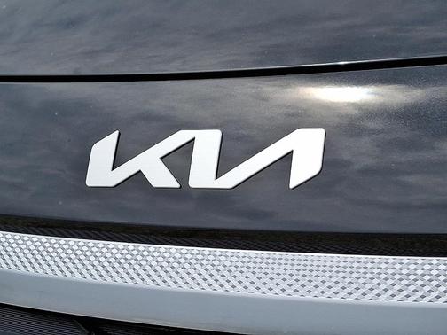 2025 Kia Seltos LX
