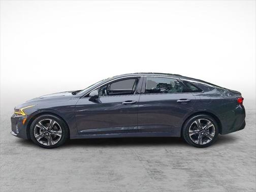 2022 Kia K5 EX