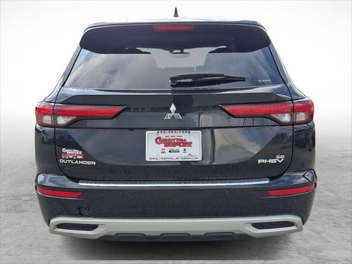 2023 Mitsubishi Outlander PHEV SE