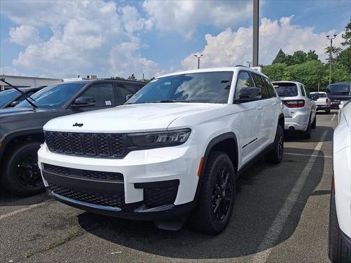 2025 Jeep Grand Cherokee L Laredo