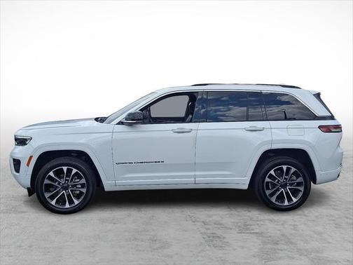 2022 Jeep Grand Cherokee Overland