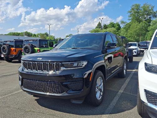 2025 Jeep Grand Cherokee Laredo X