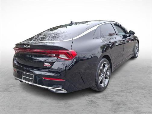 2022 Kia K5 EX