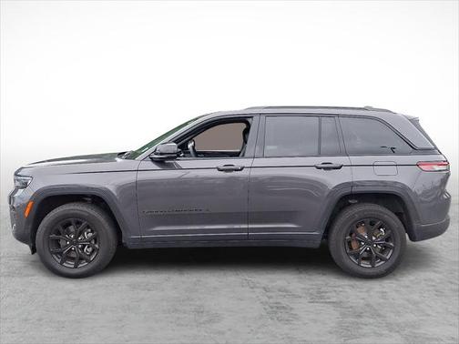 2024 Jeep Grand Cherokee Laredo